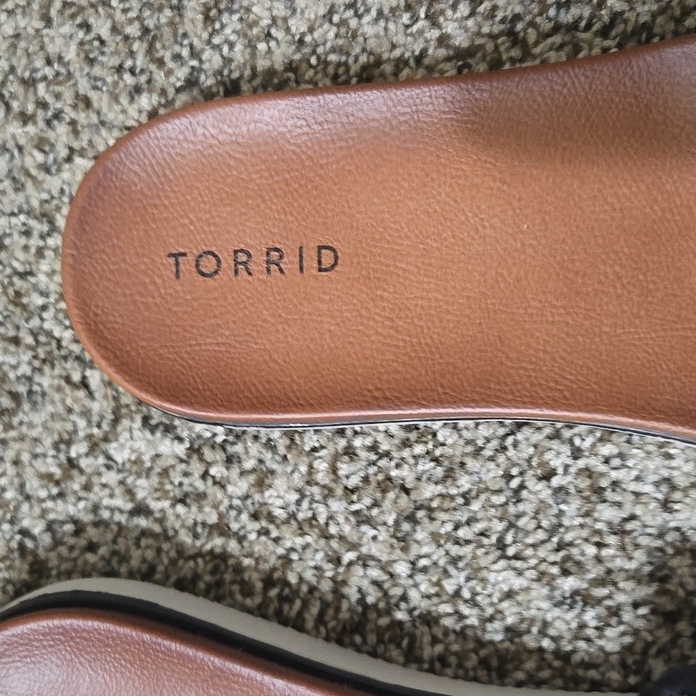 Torrid Slides - Picture 3 of 7